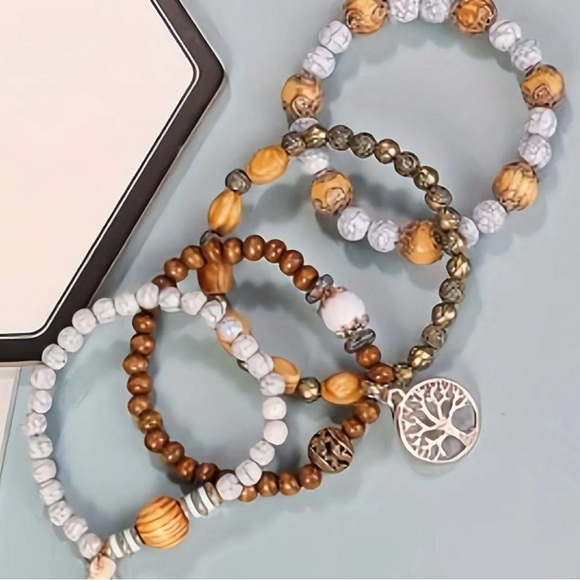 Boho-Chic 4pcs/set Tree of Life Charmed Multilayer Bracelets - Picture 3 of 4